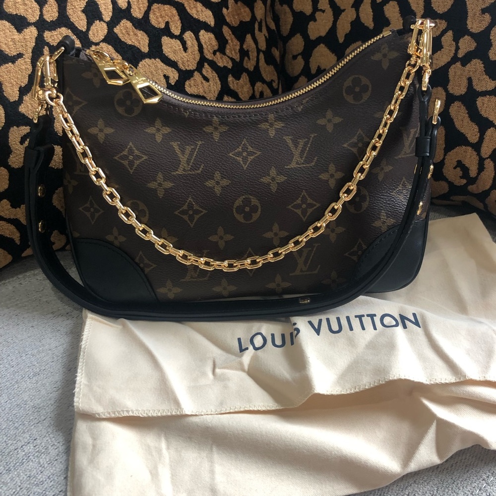 Shoulder or crossbody bag